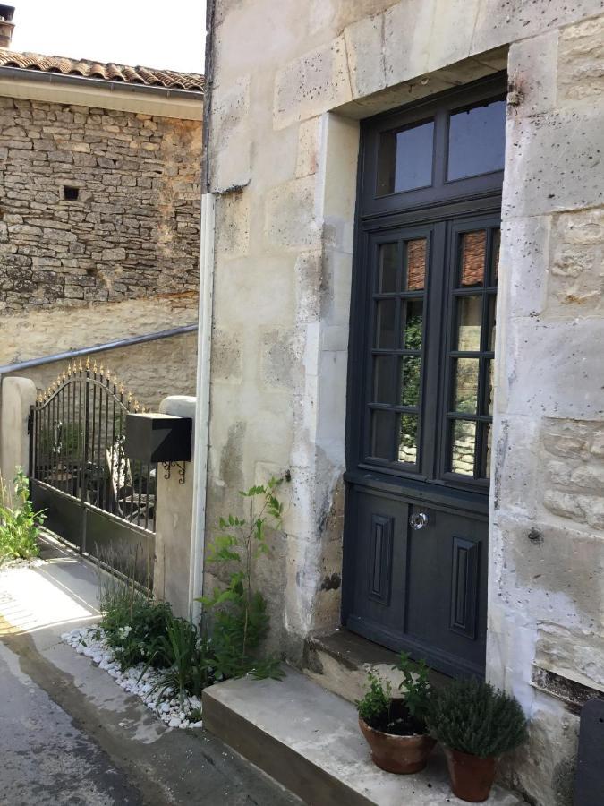 Villa La Cour Blanche Verteuil-sur-Charente Esterno foto