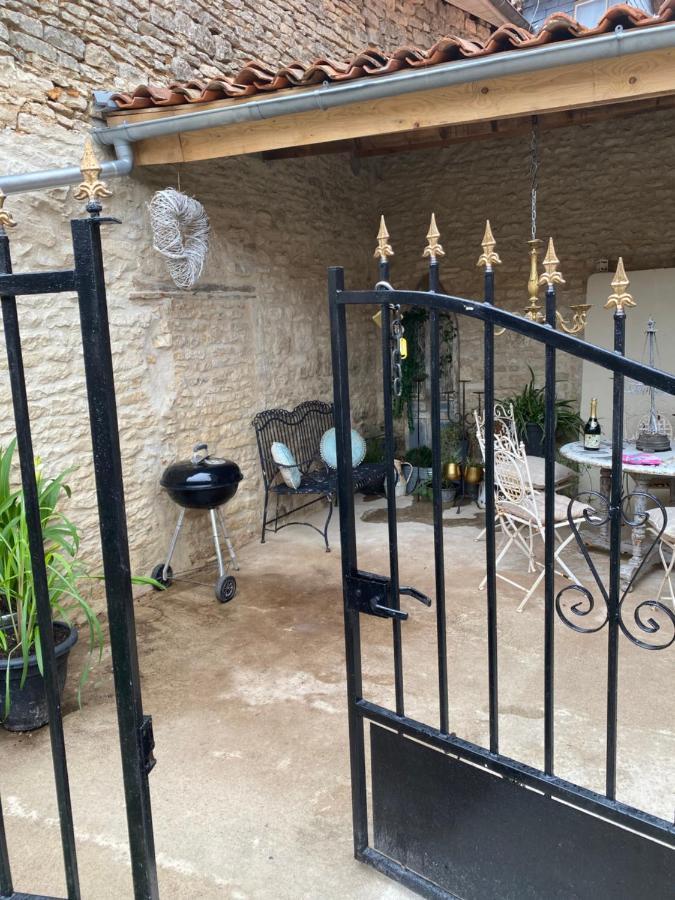 Villa La Cour Blanche Verteuil-sur-Charente Esterno foto