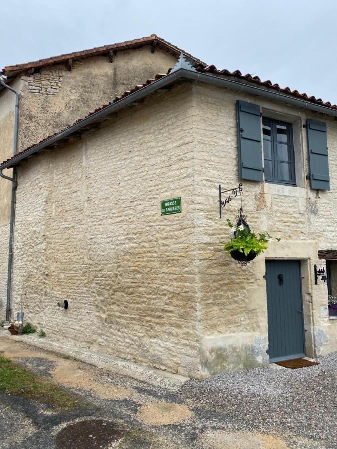 Villa La Cour Blanche Verteuil-sur-Charente Esterno foto