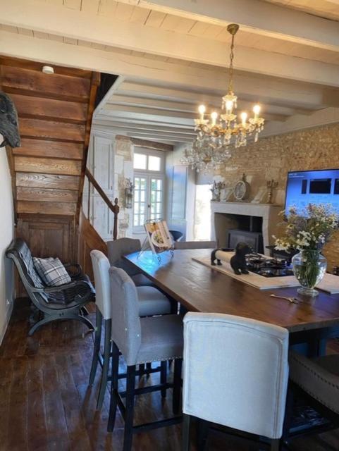 Villa La Cour Blanche Verteuil-sur-Charente Esterno foto